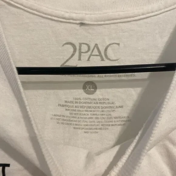 White Tupac graphic tee with a boxy fit - Picture 4 of 5